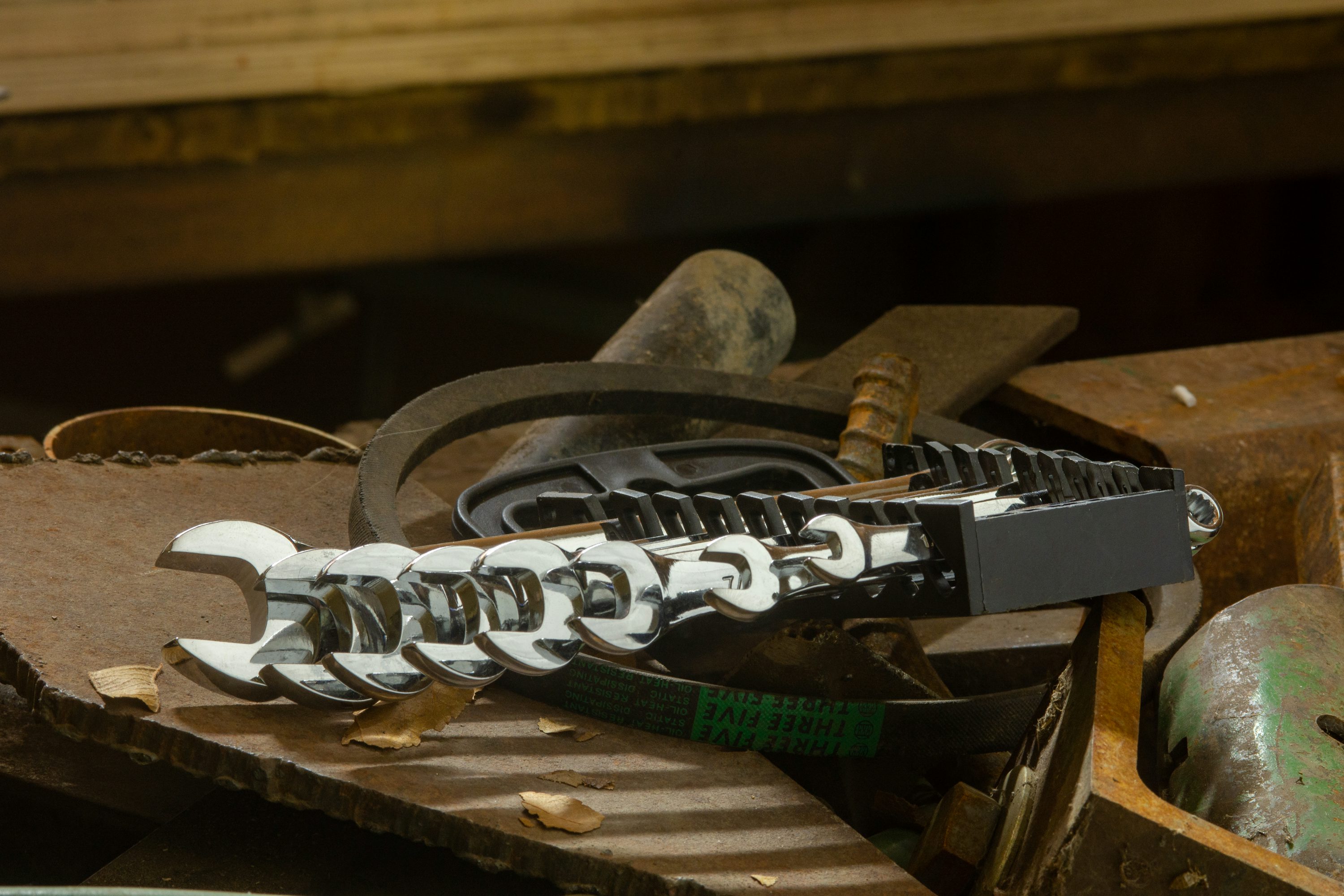 Professional construction hand tools